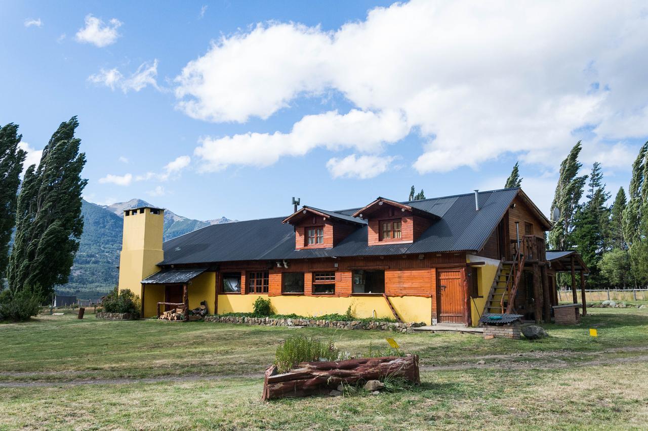 Valle Del Carrileufu Villa Cholila Exterior photo