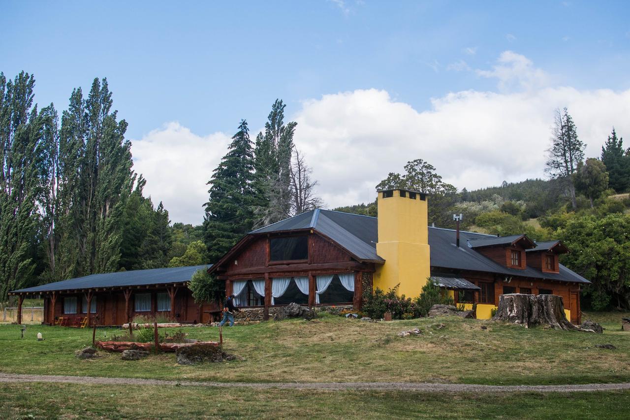 Valle Del Carrileufu Villa Cholila Exterior photo